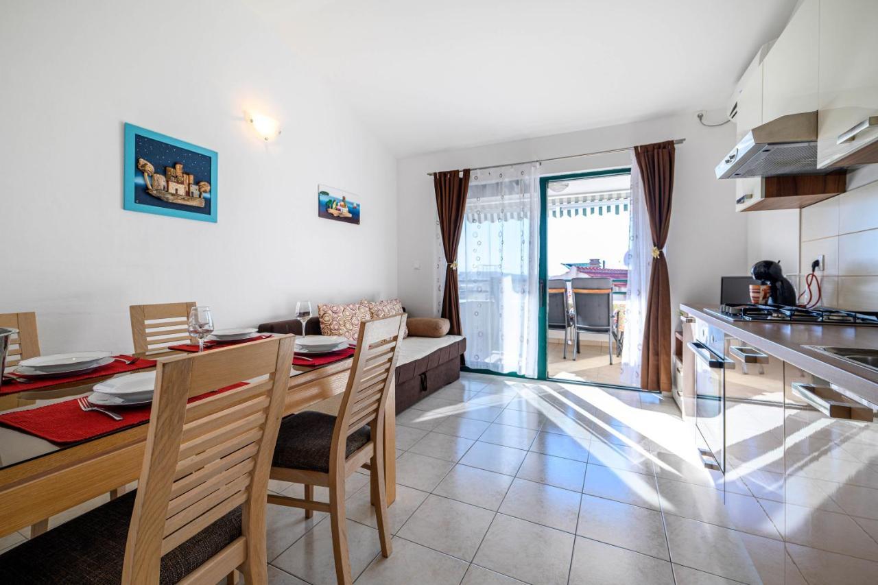 Apartments Vala Zaboric - With Boat Mooring Ngoại thất bức ảnh