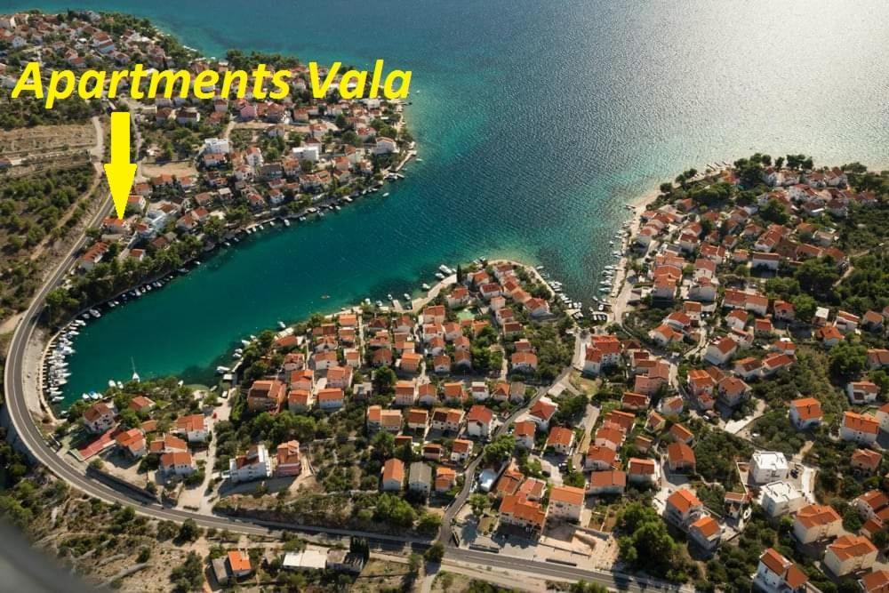 Apartments Vala Zaboric - With Boat Mooring Ngoại thất bức ảnh